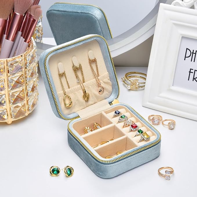 TAIMY Plush Velvet Travel Jewelry Box, Small Travel Jewelry Case, Portable Mini - Image 4