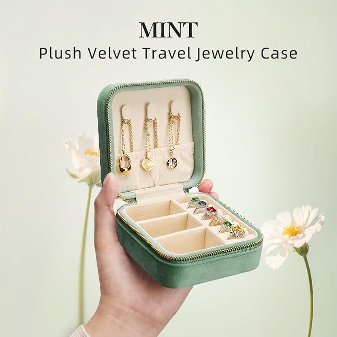 Travel Jewelry Case, Small Plush Velvet Jewelry Box - Image 2