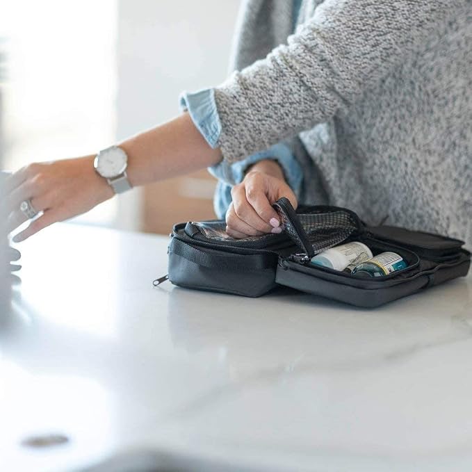 NOMATIC Toiletry Bag for Trips - Image 4