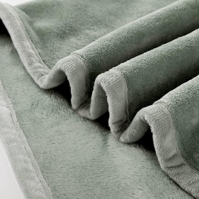 Surii Home Luxury Microfiber Flannel Blanket, Super Soft, and Breathable - Image 3
