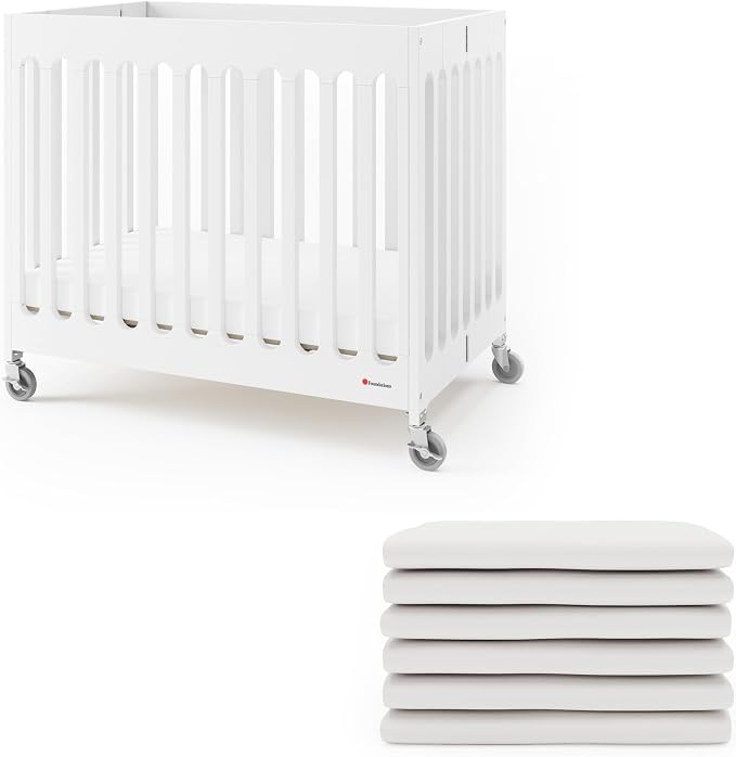 Foundations Boutique Folding Hotel Crib and Sheet Bundle by FoundationsChildrensProducts
