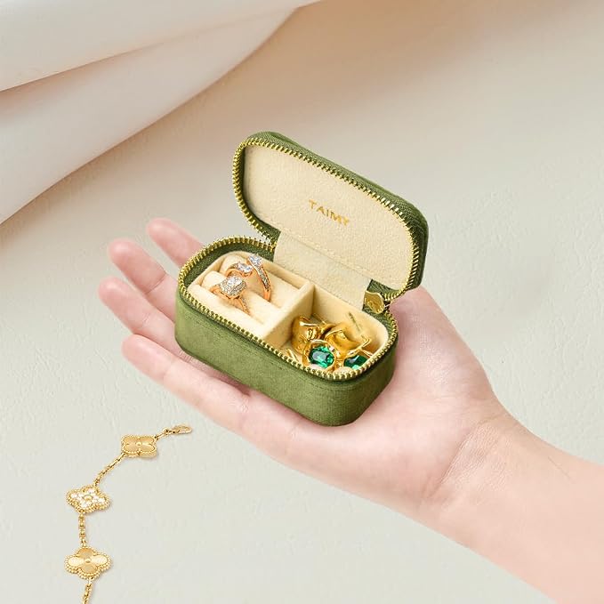 Small Travel Jewelry Case, Mini Tiny Plush Velvet Jewelry Box - Image 2