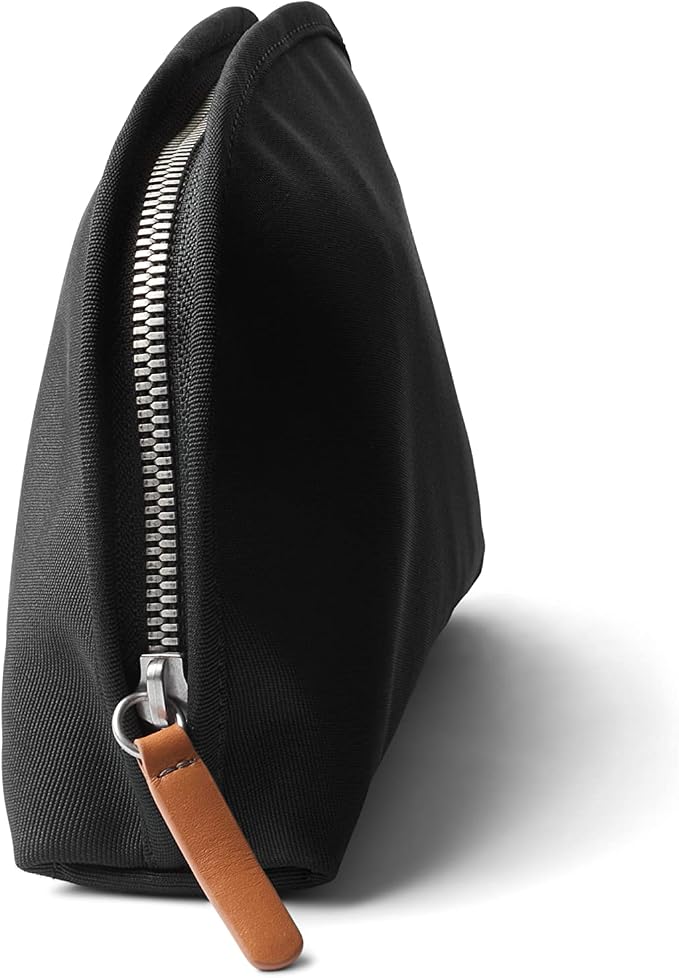 Bellroy Classic Pouch, Everyday kit, Leather and Woven Fabric - Image 3