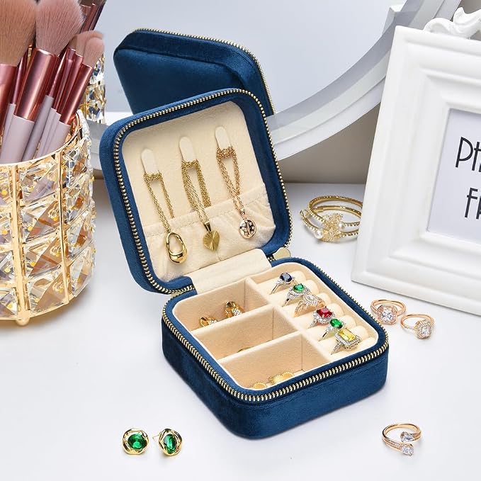 TAIMY Plush Velvet Travel Jewelry Box, Small Travel Jewelry Case, Portable Mini - Image 4