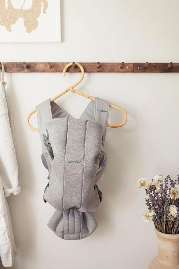 BabyBjörn Baby Carrier Mini, Light Gray, 3D Jersey | Infant Carrier, Easy-to-Use - Image 7