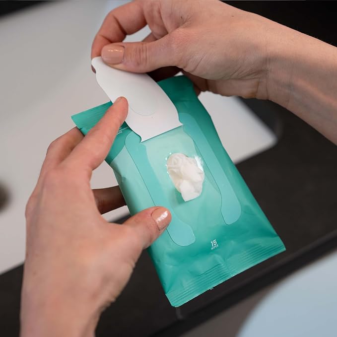 Lume Acidified Deodorant Wipes - Image 5