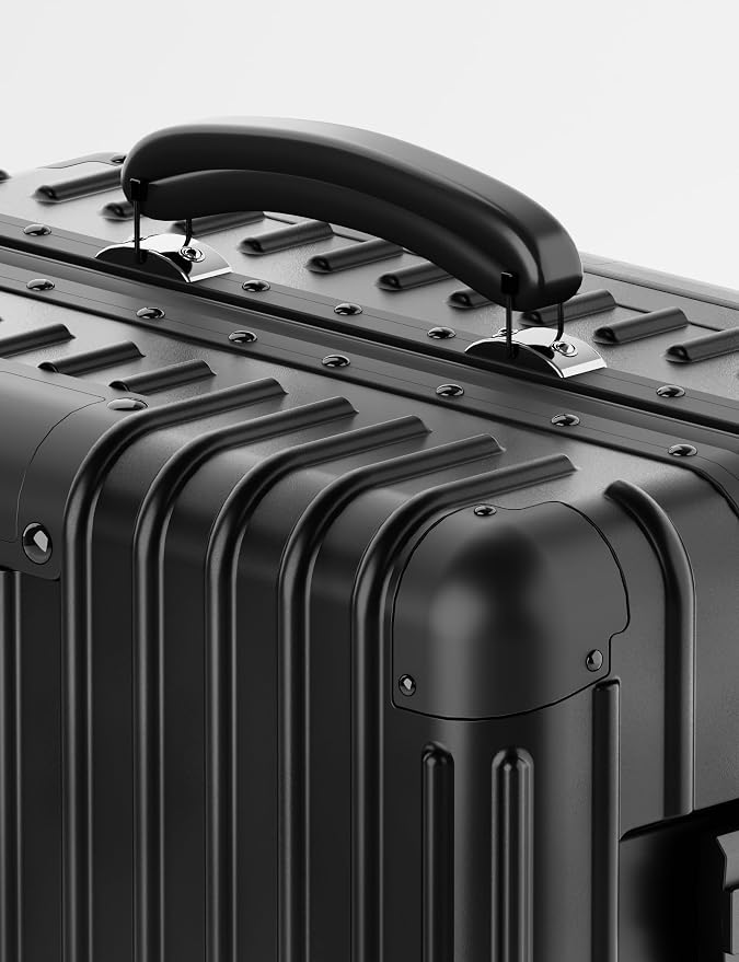 KARGO 20 Inch Carry-On Luggage - Image 6