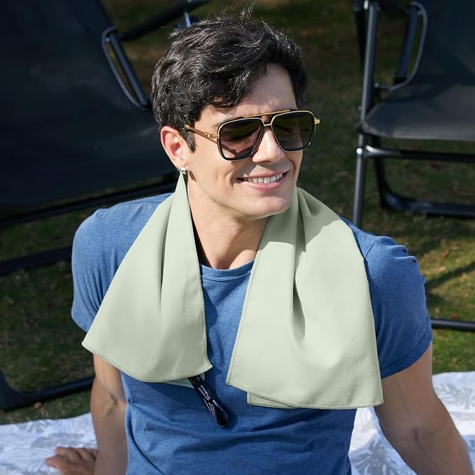 Rainleaf Microfiber Towel Perfect Travel & Gym & Camping Towel. Quick Dry - Image 4