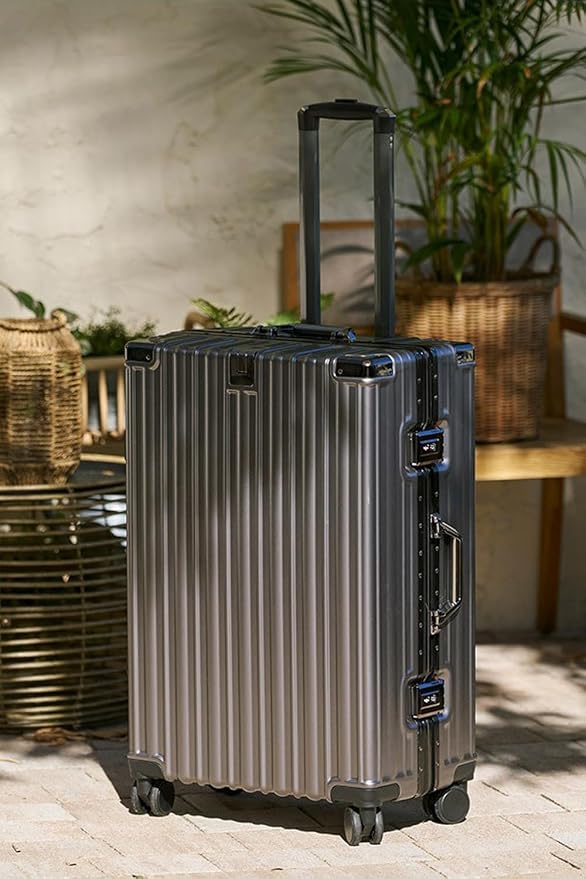 HotWay 26 Inch Aluminum Frame Luggage - Image 2