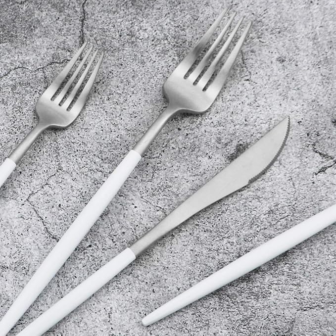 Gugrida 5-Piece Matte Silver Stainless Steel Satin Finish Flatware Set - Image 2