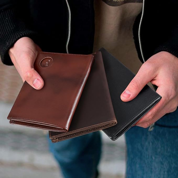 Polare Luxury RFID Blocking Leather Passport Holder Travel Wallet - Image 3