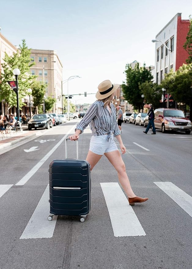 Samsonite Freeform 28-Inch Large Luggage - Image 2
