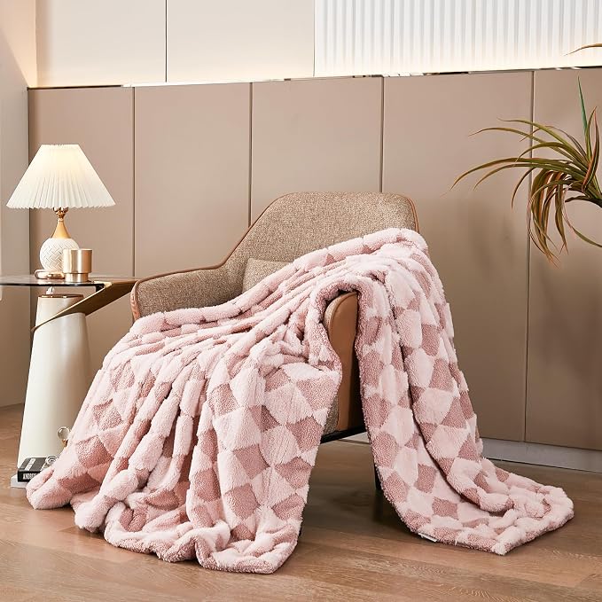 PU MEI Luxury Faux Fur Rabbit Fur Throw Blanket Pink 90"x80", Plush Reversible - Image 2