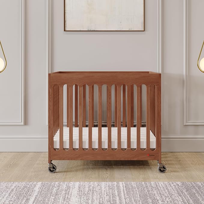 Foundations Boutique Folding Hotel Crib and Sheet Bundle - Image 2