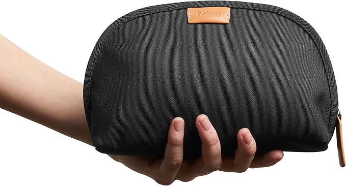 Bellroy Classic Pouch, Everyday kit, Leather and Woven Fabric - Image 5