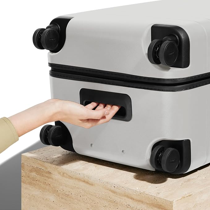 Away Large Trunk Luggage, 31 Inch Hardside Suitcase - Image 9