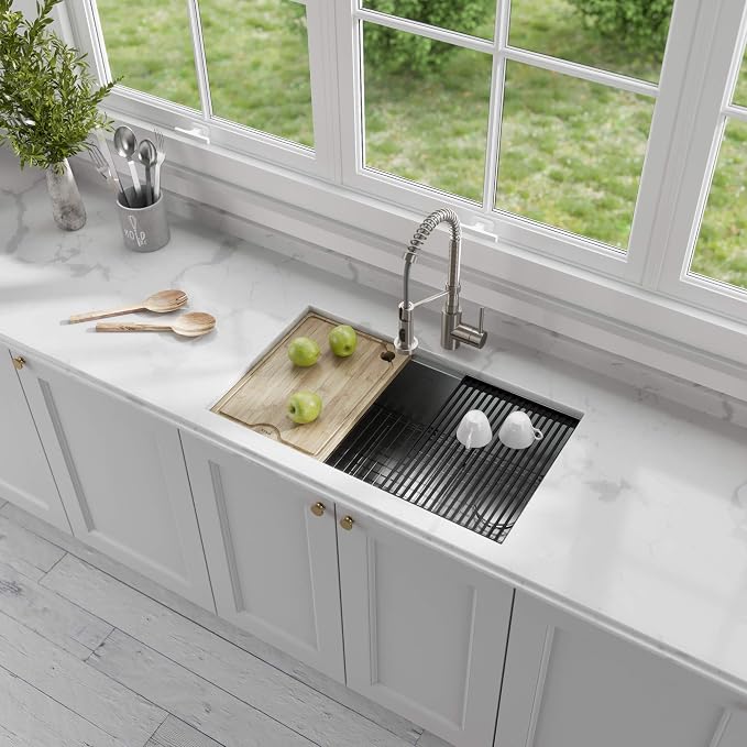 KRAUS Kore Workstation 32-inch Undermount 16 Gauge Stainless Kitchen Sink - Image 6