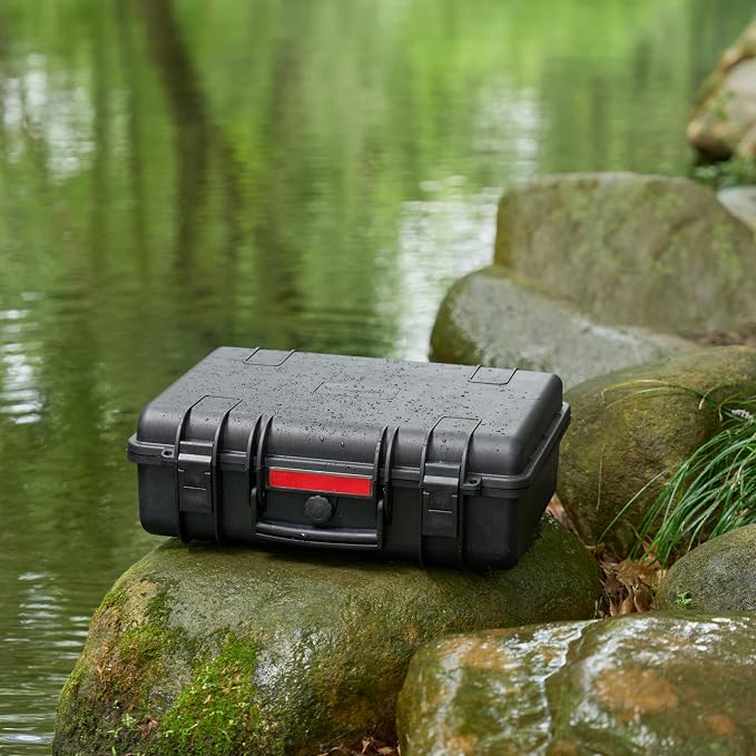 Amazon Basics Hard Camera Case - Image 8