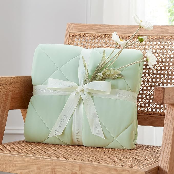 Cozy Bliss Cooling Throw Blanket - Image 5
