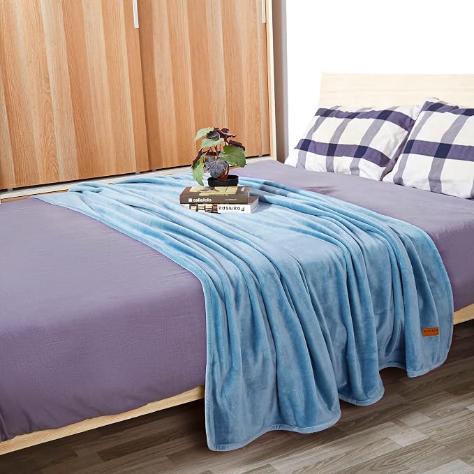 Surii Home Luxury Microfiber Flannel Blanket, Super Soft, and Breathable - Image 9