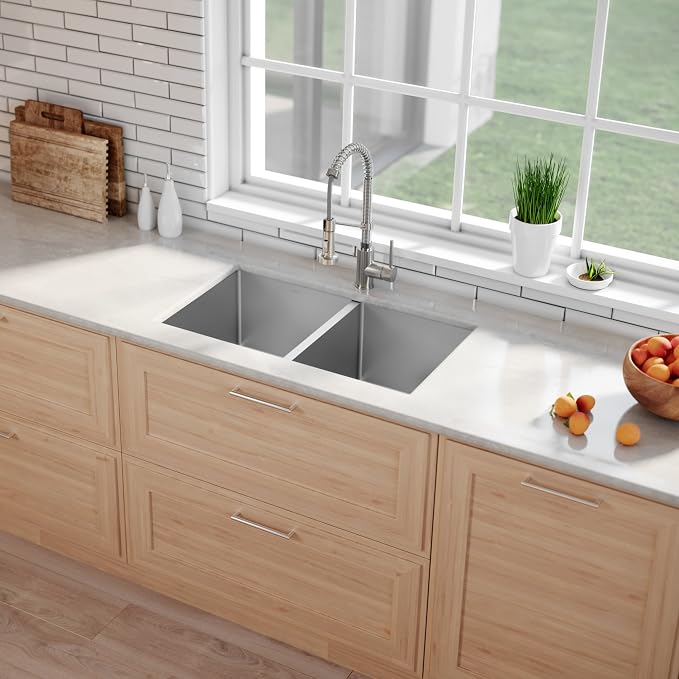 KRAUS Standart PRO™ 33-inch 16 Gauge Undermount 50/50 Double Bowl Stainless - Image 3