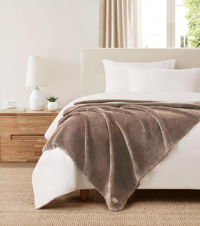 UGG Whitecap Plush Throw Blanket Fleece Lightweight Soft Throw - Image 7