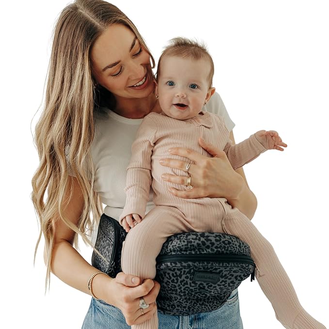 Tushbaby Ergonomic Hip Seat Carrier- by TushBaby