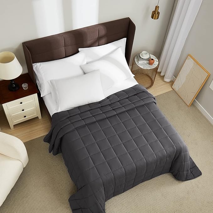 L'AGRATY Weighted Blanket 20lbs 80x87 Cooling Breathable Heavy Blanket - Image 2