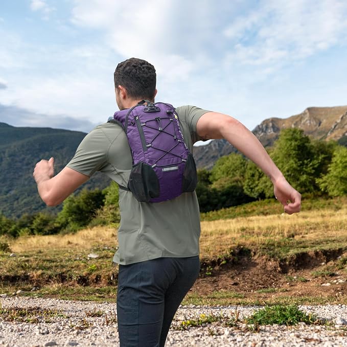 Lightweight Hydration Backpack, Running Backpack - Image 9