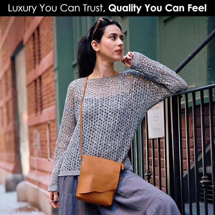 ili New York Leather Mini Sac Crossbody - Image 3