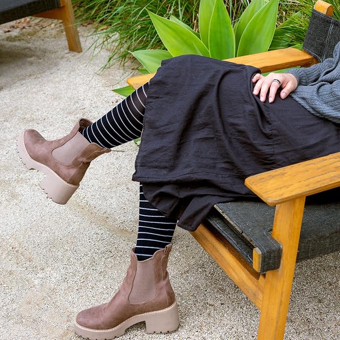 Medical Grade Compression Socks - Image 9