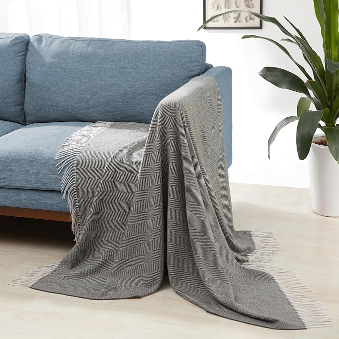 Amazon Basics Cozy Room Décor Throw Blanket, Lightweight, Recycled Polyester by AmazonBasics