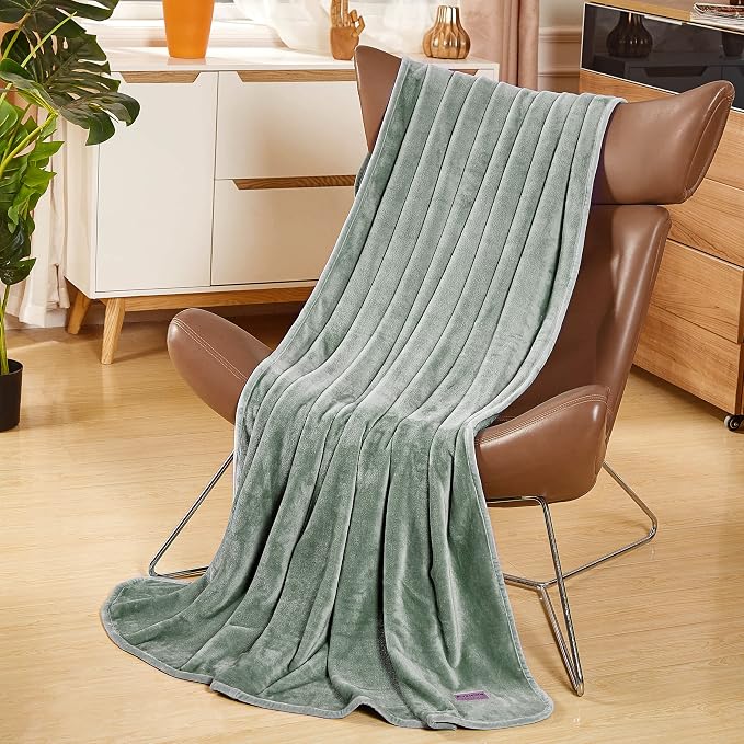 Surii Home Luxury Microfiber Flannel Blanket, Super Soft, and Breathable - Image 8