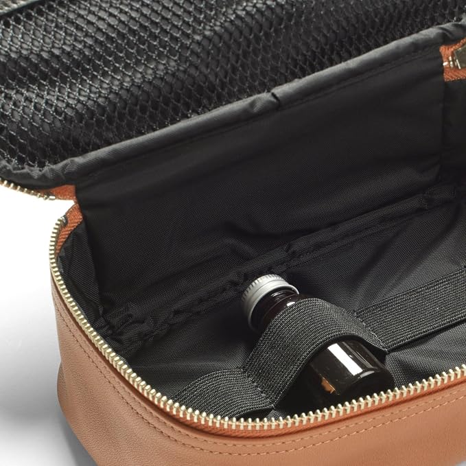 Leatherology Cognac Medium Travel Organizer - Image 2