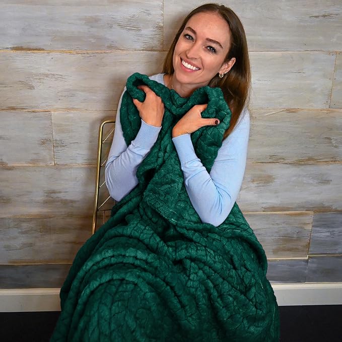EverSnug Premium Travel Blanket Pillow - Image 2