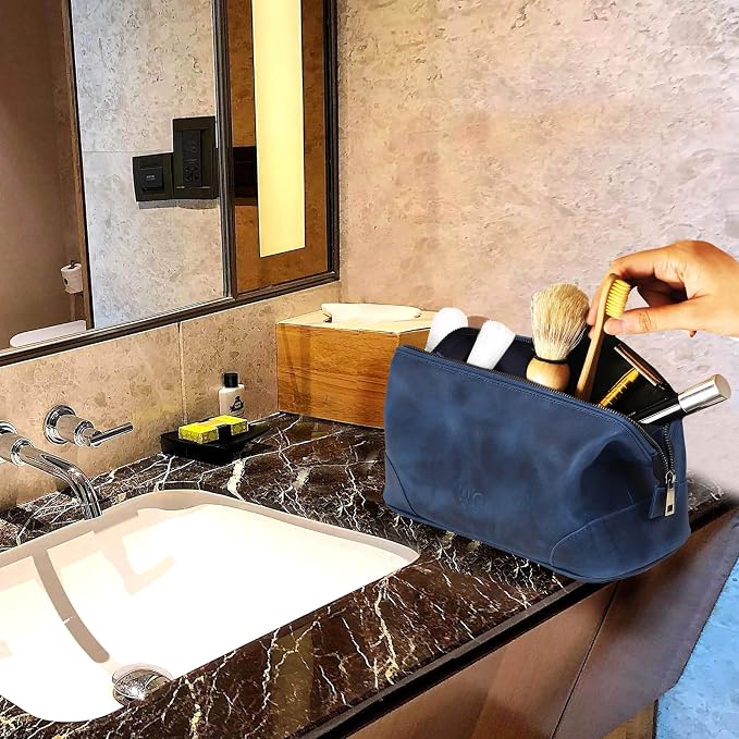 HLC Leather Toiletry Bag for Men - Image 2