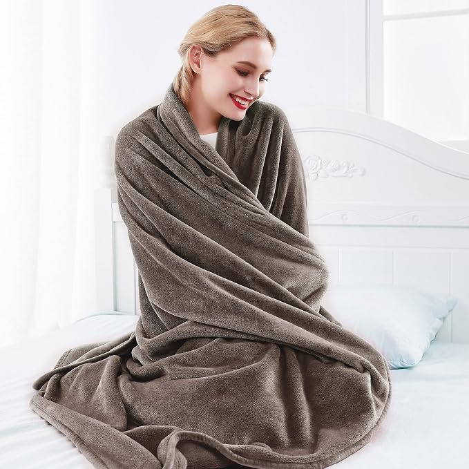 Surii Home Luxury Microfiber Flannel Blanket, Super Soft, and Breathable - Image 4